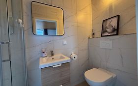 Bluestone Appartments 25Qm Free And Near Parking