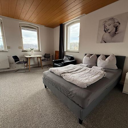 Bluestone Appartments 25Qm Free And Near Parking Blaustein Extérieur photo